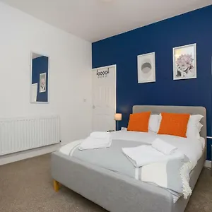 De Luxe Short Stays-beeston House Apartment